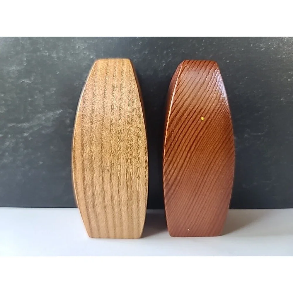 Nelson Farm Museum Souvenir Wooden Salt And Pepper Shakers Vintage, READ